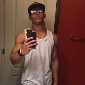 Meet your Posher, Leonati